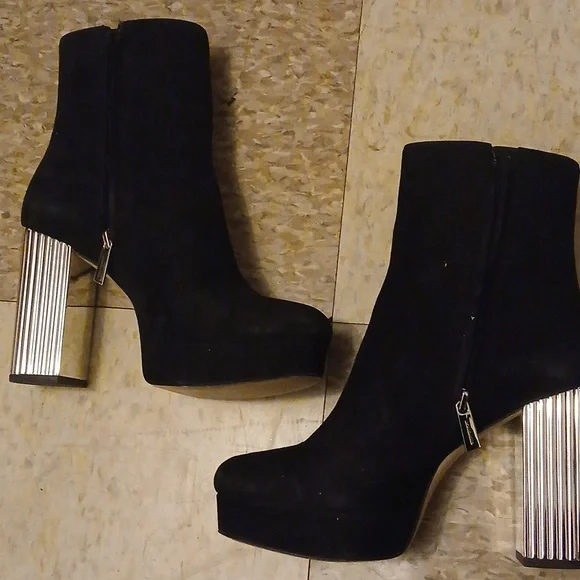 Michael Kors Porter Platform Booties - Picture 10 of 10